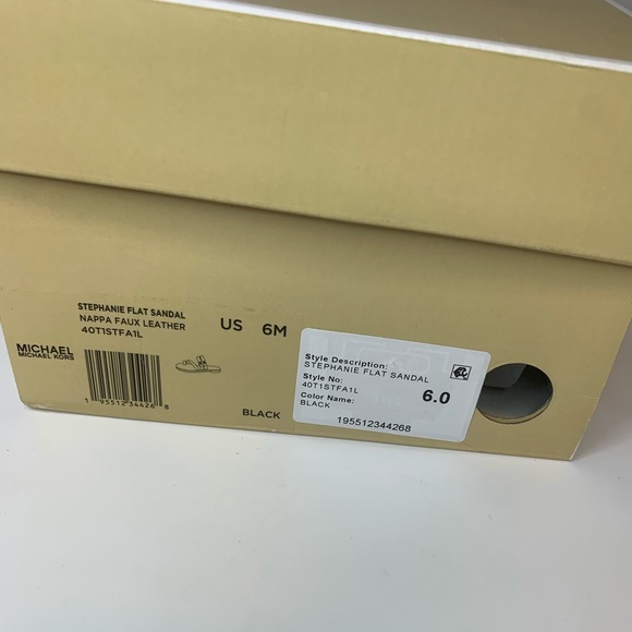 MICHAEL KORS Black Toe Ring Sandals 6 New In Box - Picture 8 of 8